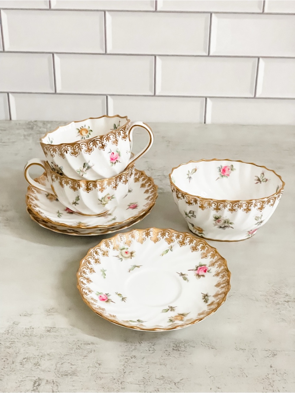 Copeland china tiffany and co. Tea cups and saucers set